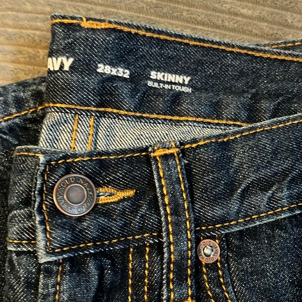 Old Navy skinny men’s jeans 28x32 NWT